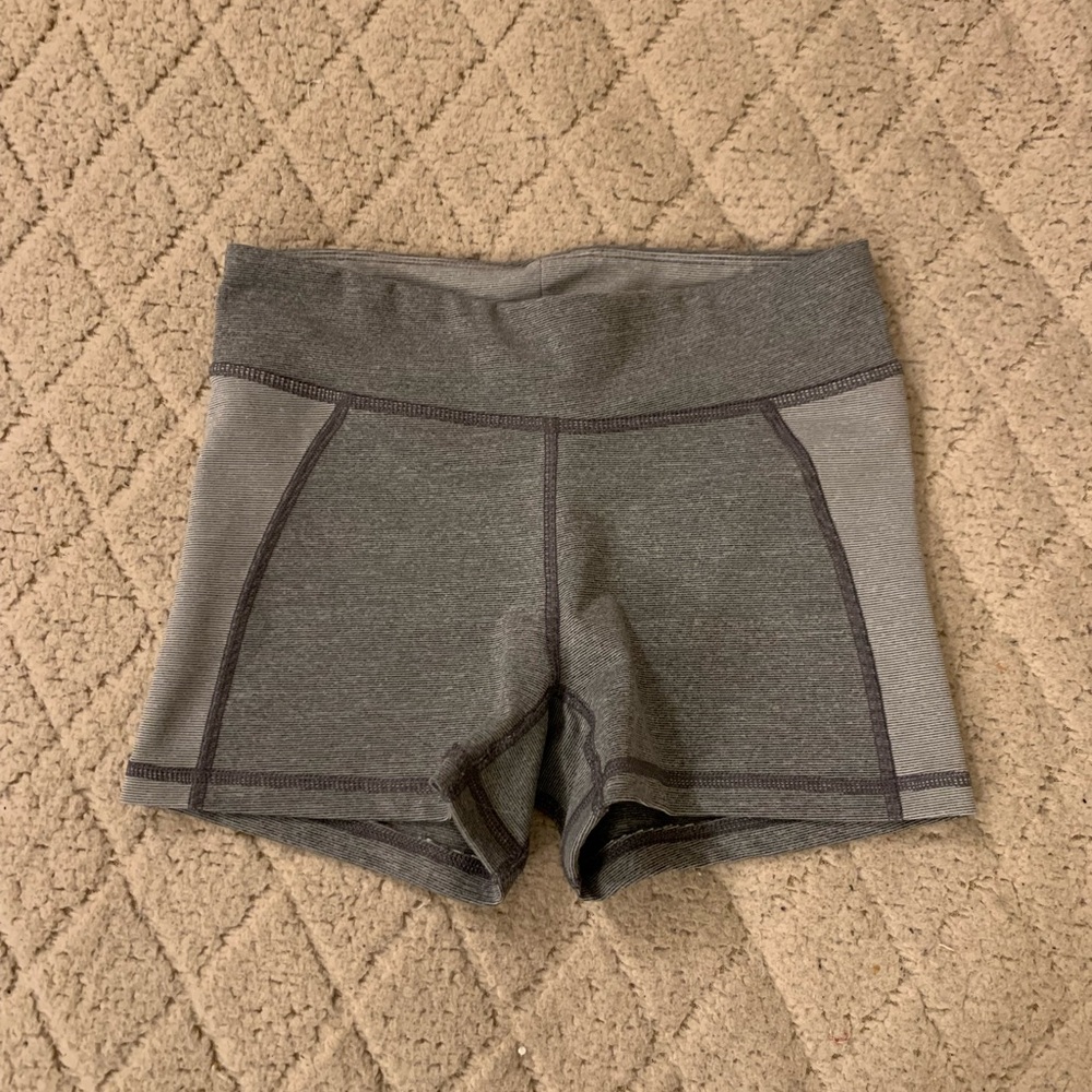 Aeropostale Gray Small Women's Athletic Shorts
